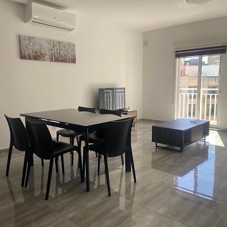 F10 Modern And Bright Apartment In Malta Msida Esterno foto